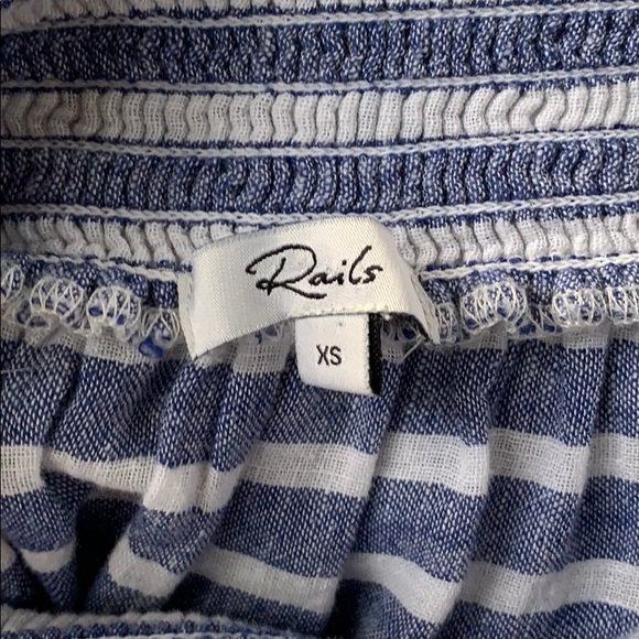 Rails off the shoulder top - Picture 2 of 2